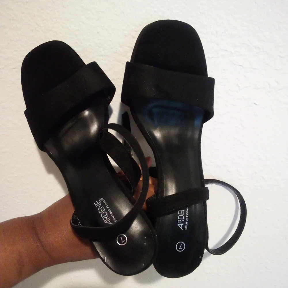 Ardene Black Suede Slingback Heeled Shoes Elegant Design - Picture 5 of 12